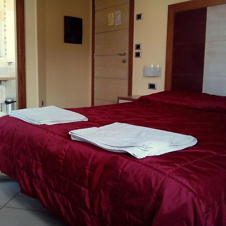 Hotel Conte Ruggero Serra San Bruno Chambre photo