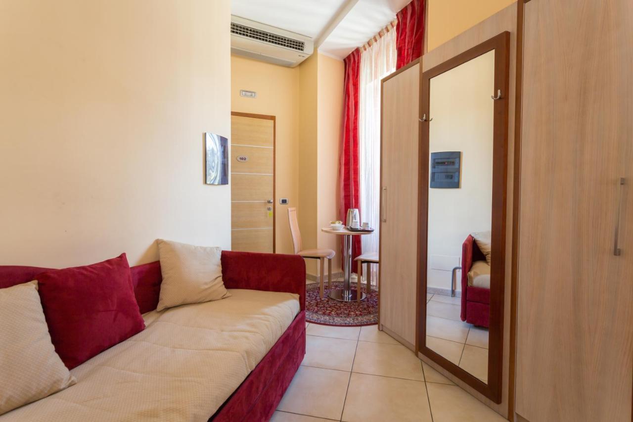 Hotel Conte Ruggero Serra San Bruno Extérieur photo