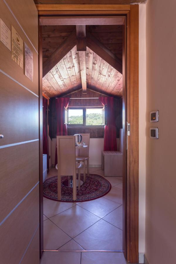 Hotel Conte Ruggero Serra San Bruno Extérieur photo