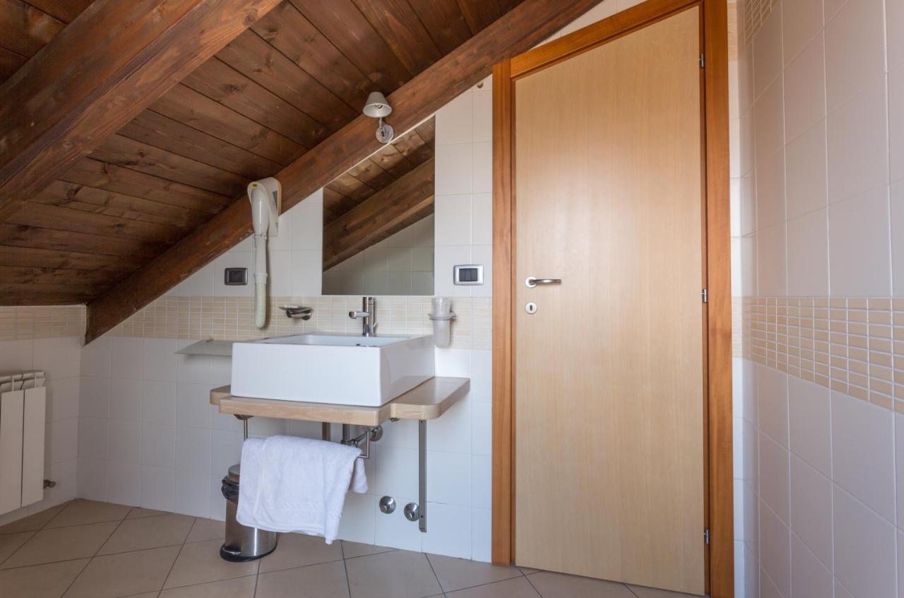 Hotel Conte Ruggero Serra San Bruno Extérieur photo