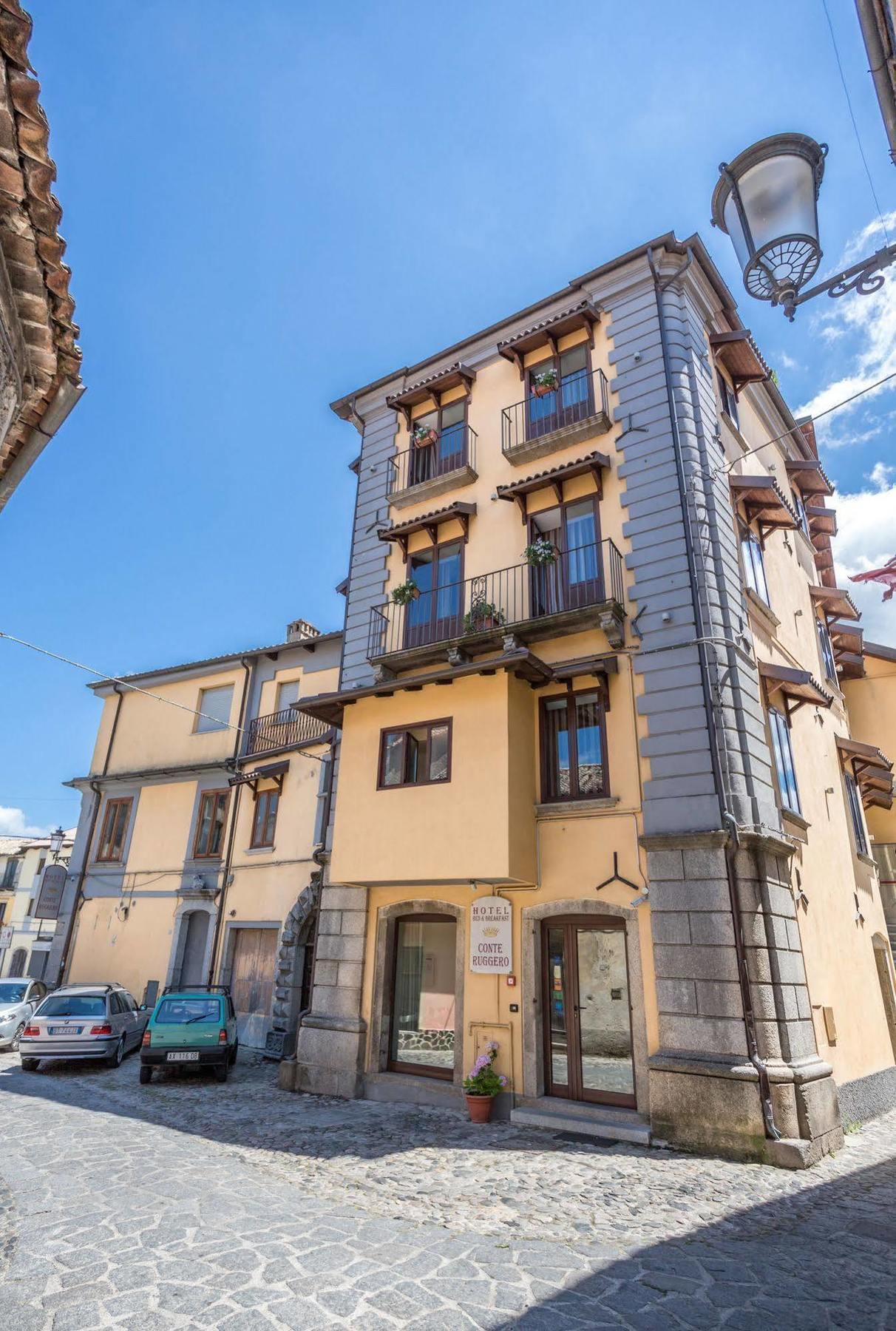 Hotel Conte Ruggero Serra San Bruno Extérieur photo