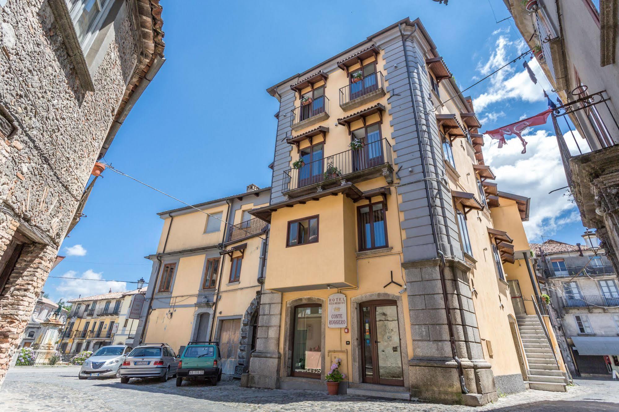 Hotel Conte Ruggero Serra San Bruno Extérieur photo